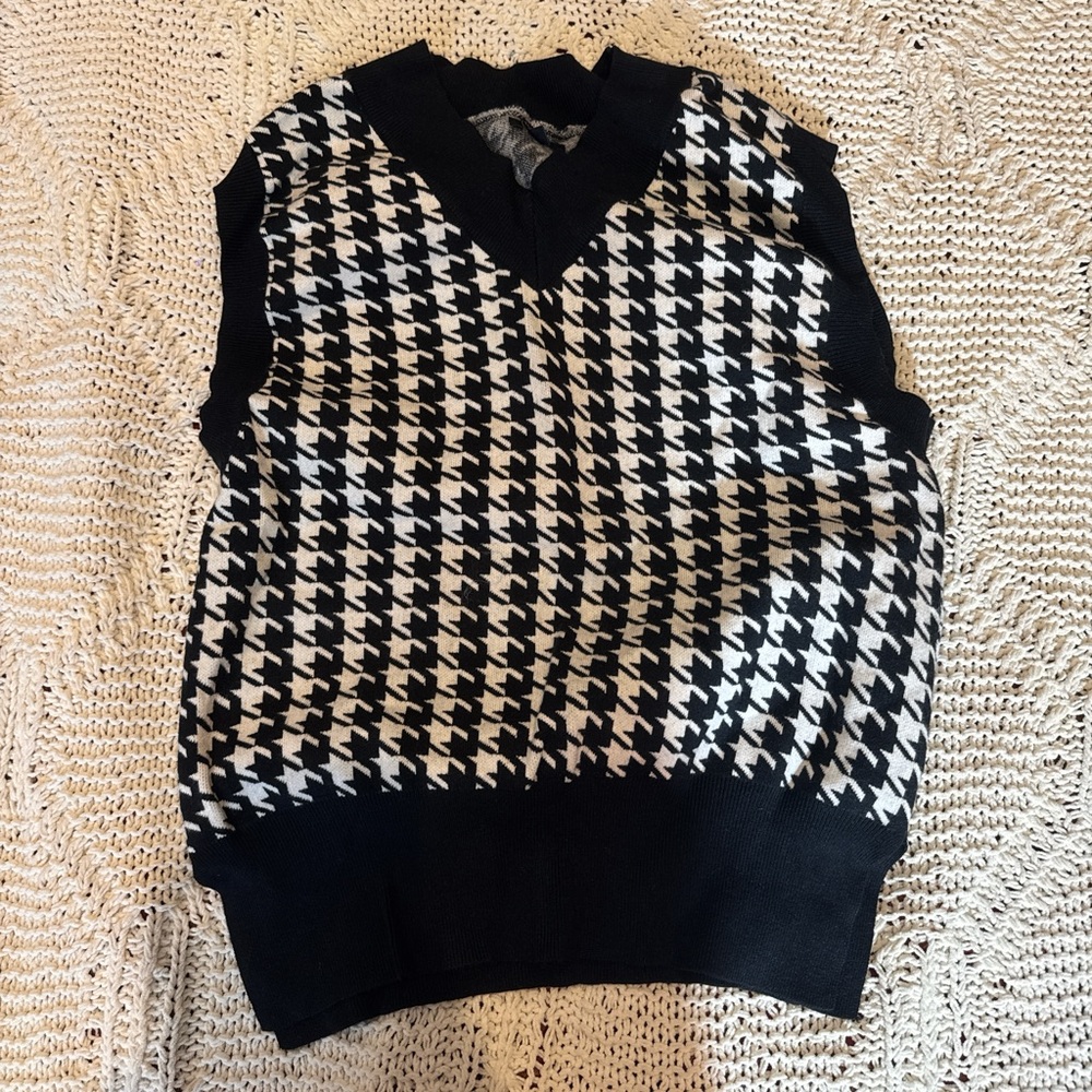 City Studio Black and White V-Neck Sweater